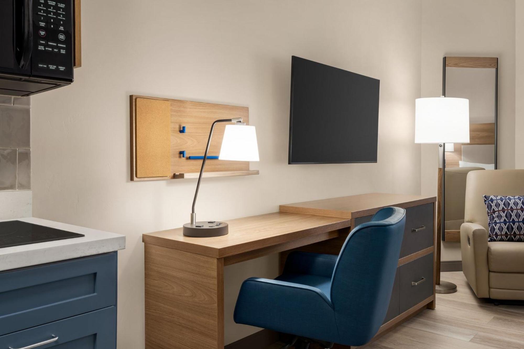 Candlewood Suites Boise - Towne Square By Ihg Eksteriør bilde